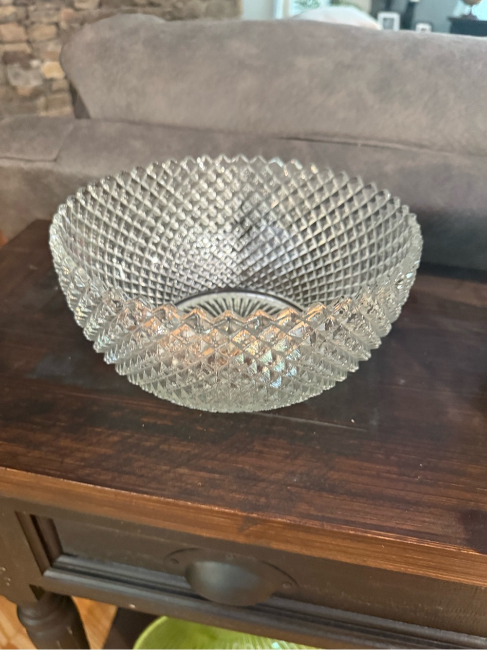 Cut Crystal Diamond-Pattern Serving Bowl - Clear Glass